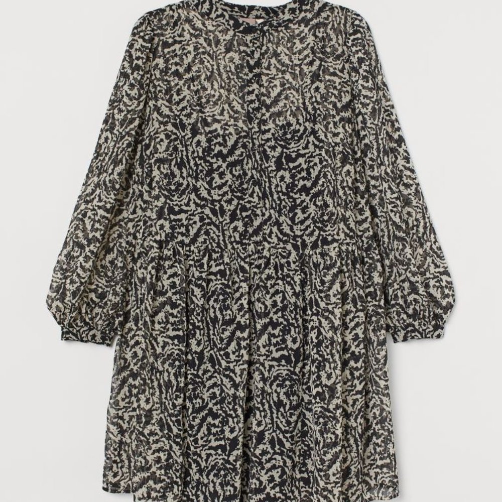 H&M Black and White Patterned Dress
